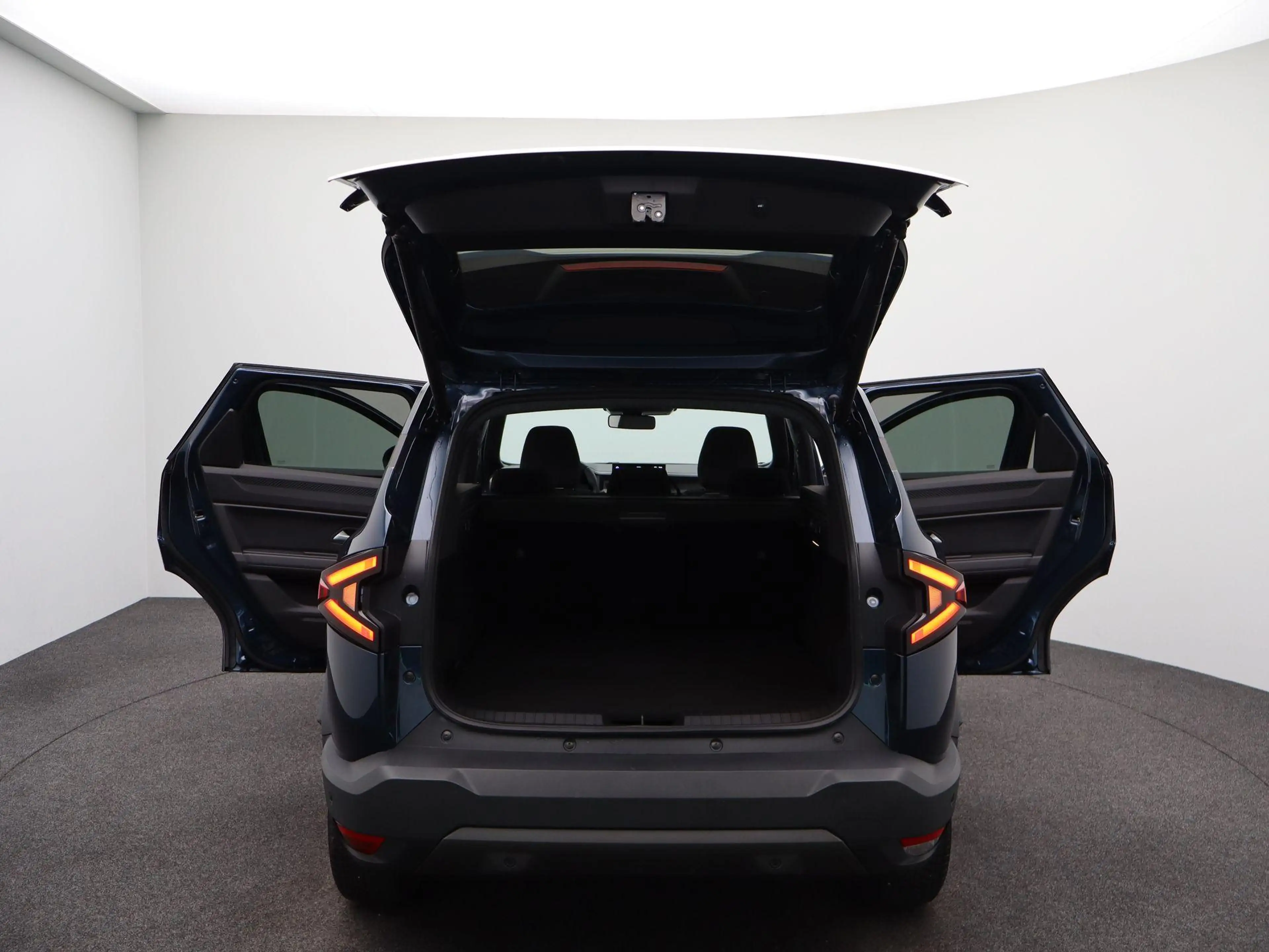 Dacia Bigster journey hybrid 155 | pack winter | panoramadak | — photo 15