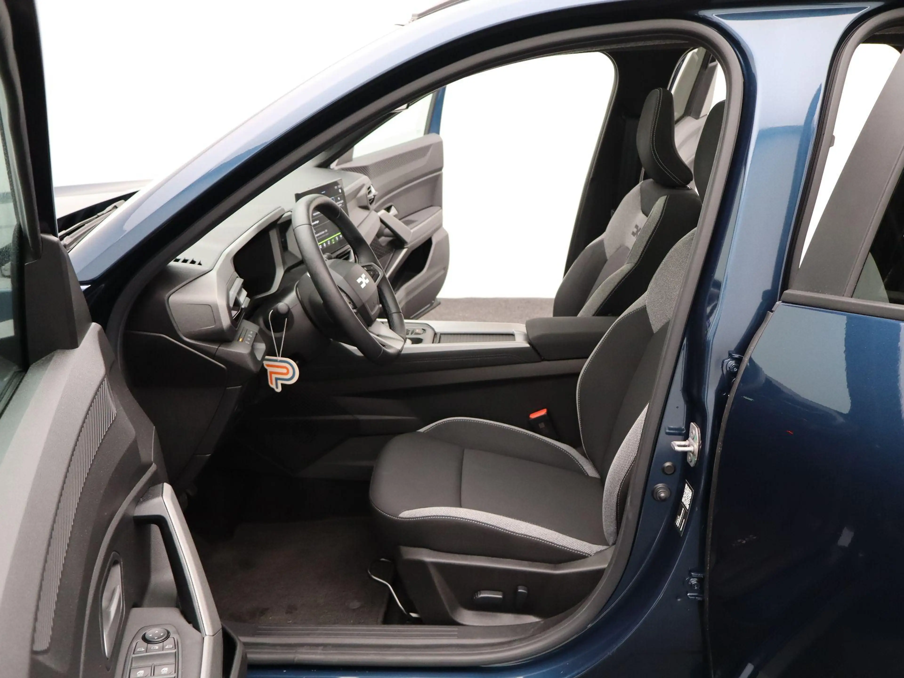 Dacia Bigster journey hybrid 155 | pack winter | panoramadak | — photo 13