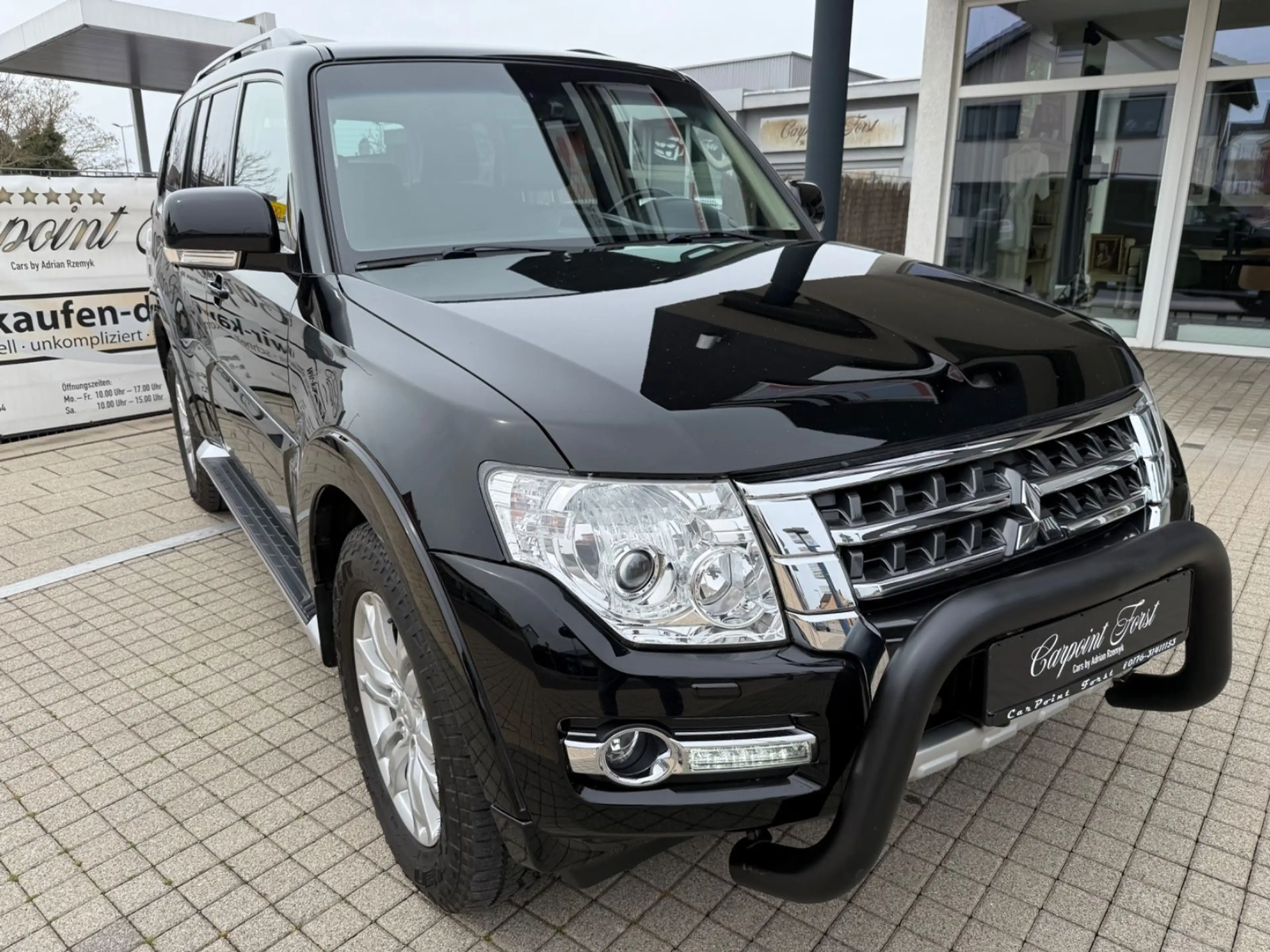 Mitsubishi Pajero 3.2 DI-D Edition 100,7Sitzer ,AHK,AUT.uvm — photo 2