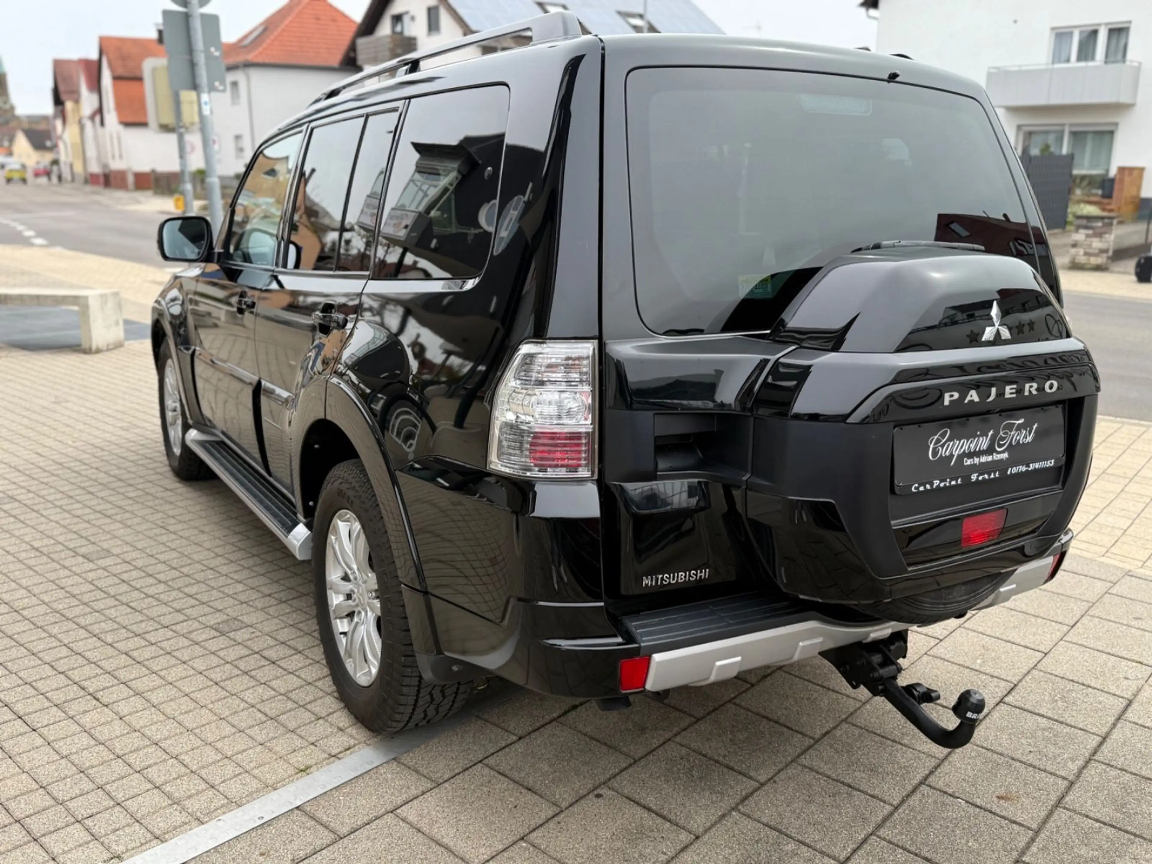 Mitsubishi Pajero 3.2 DI-D Edition 100,7Sitzer ,AHK,AUT.uvm — photo 9