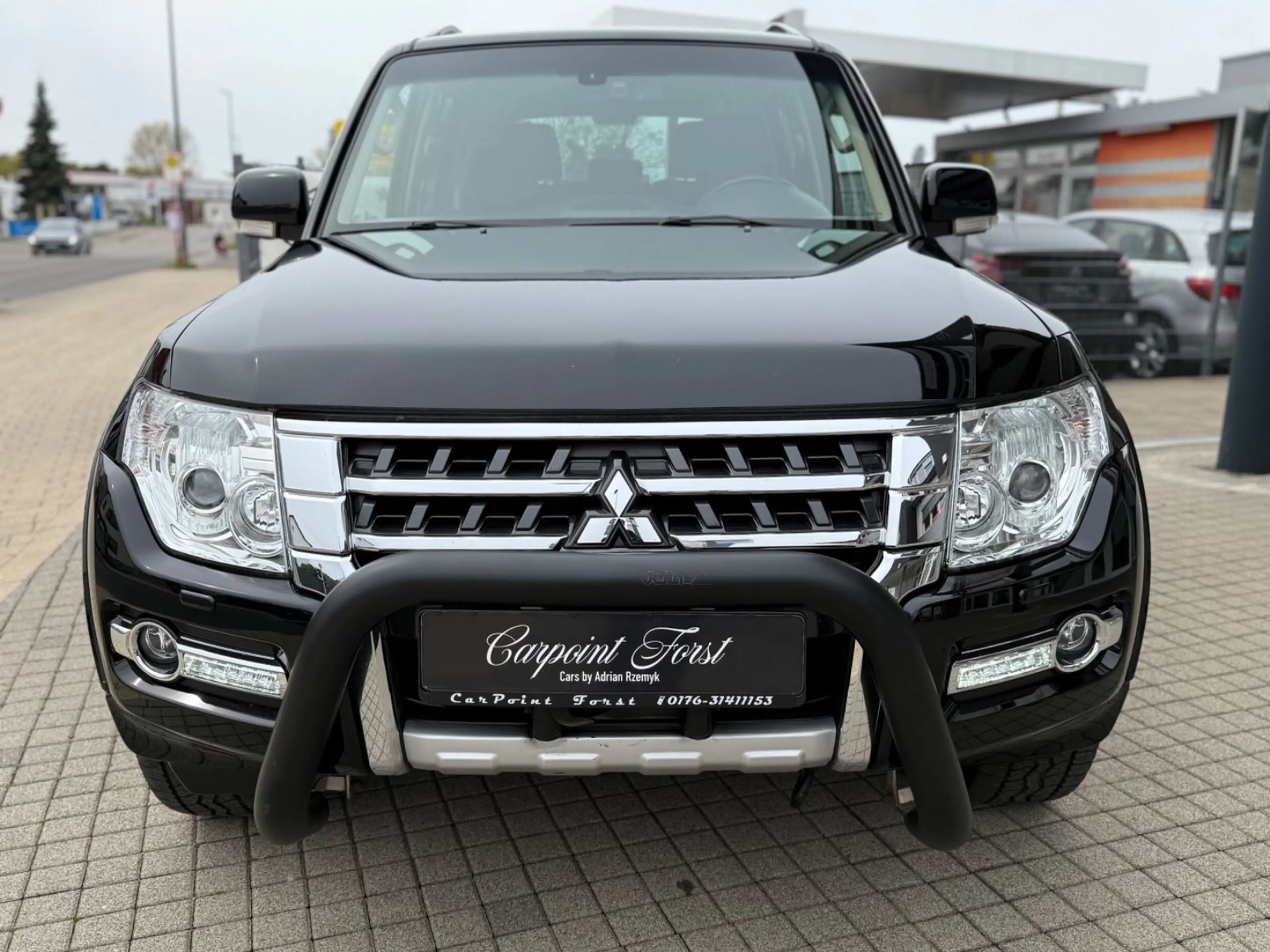 Mitsubishi Pajero 3.2 DI-D Edition 100,7Sitzer ,AHK,AUT.uvm — photo 3
