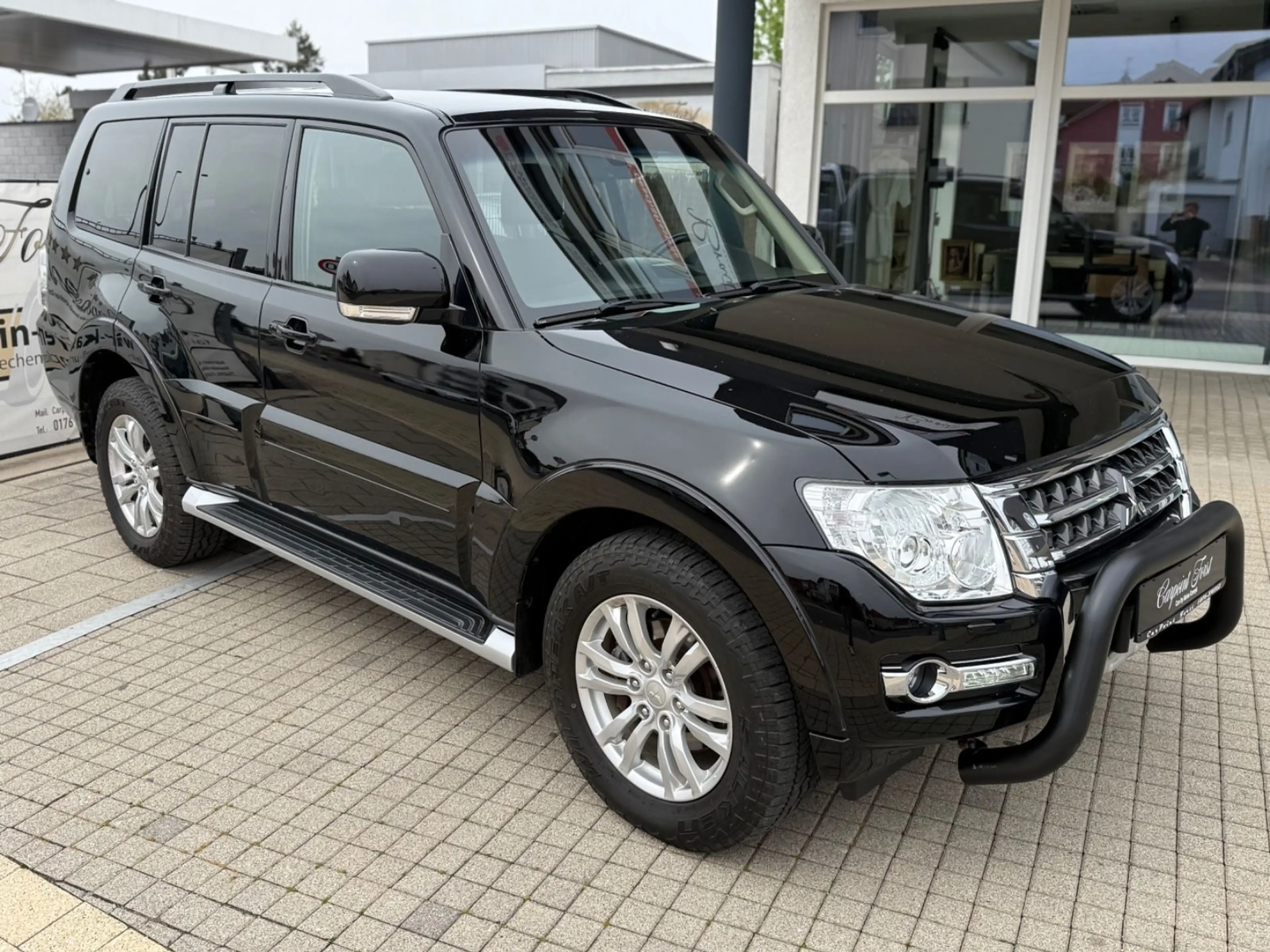 Mitsubishi Pajero 3.2 DI-D Edition 100,7Sitzer ,AHK,AUT.uvm — photo 13