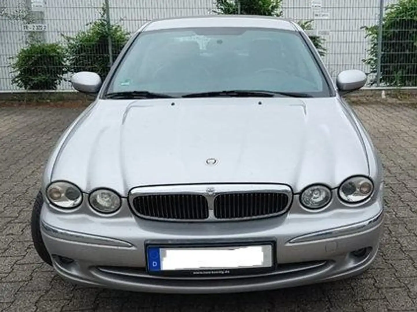 Jaguar X-Type X-Type 2.0 V6 Серебристый - 1