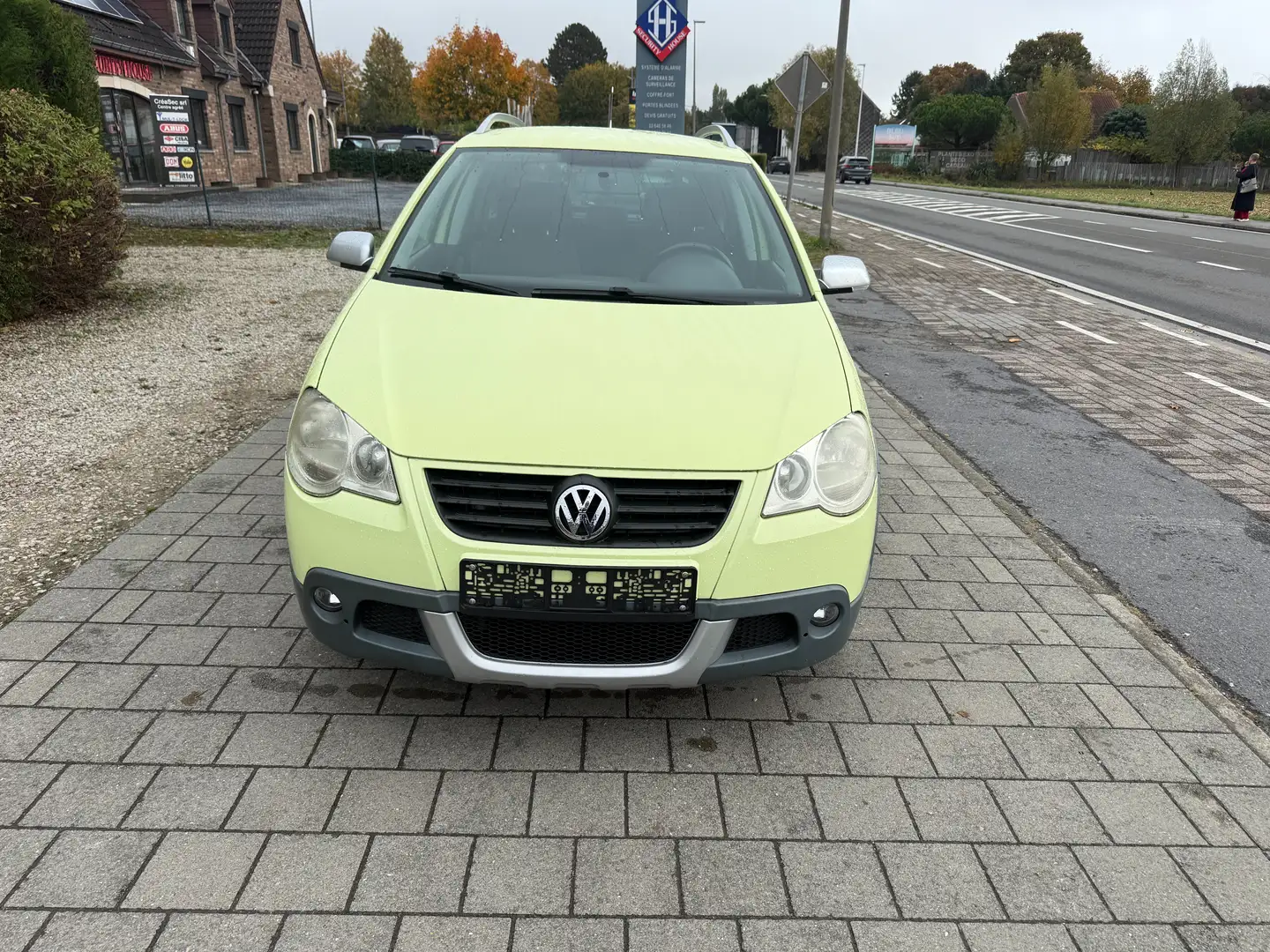 Volkswagen Polo Cross Crosspolo 1.2i Geel - 1