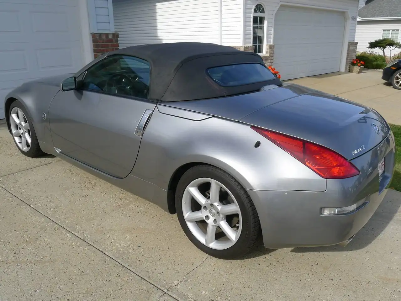 Nissan 350Z photo Nissan 350Z