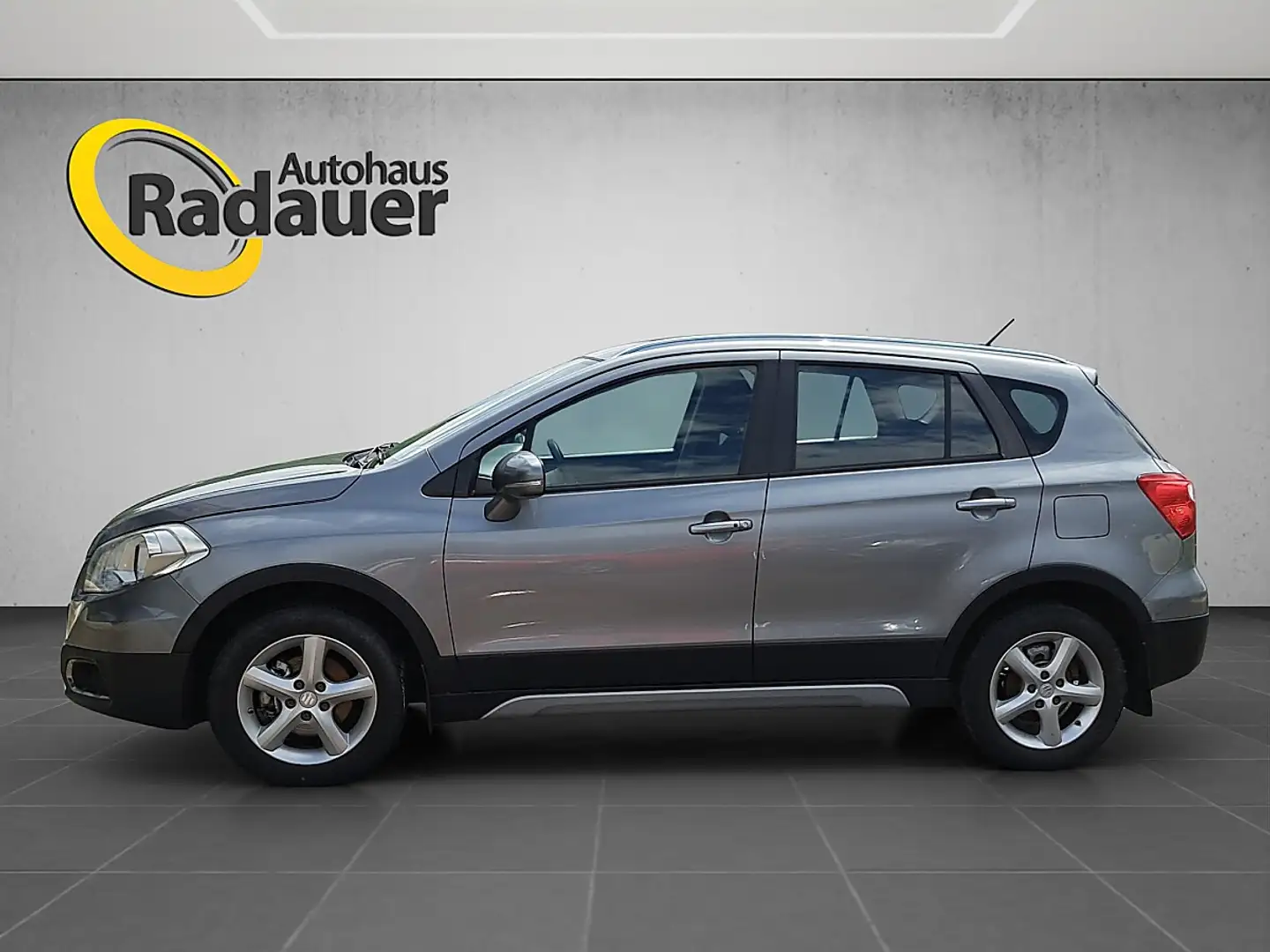 Suzuki SX4 S-Cross 1,6 Allgrip shine Grau - 2
