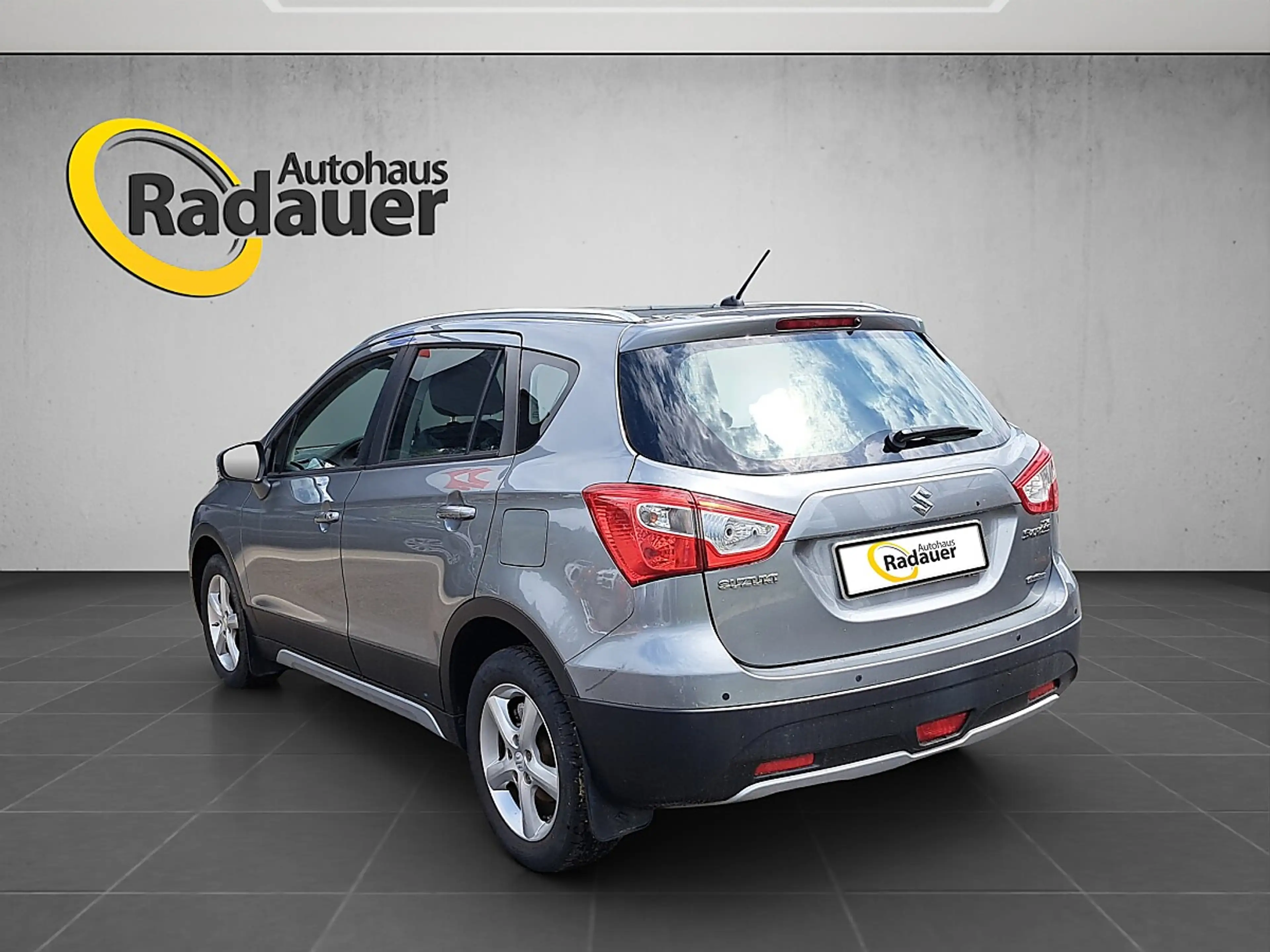 Suzuki SX4 S-Cross 1,6 Allgrip shine — photo 3