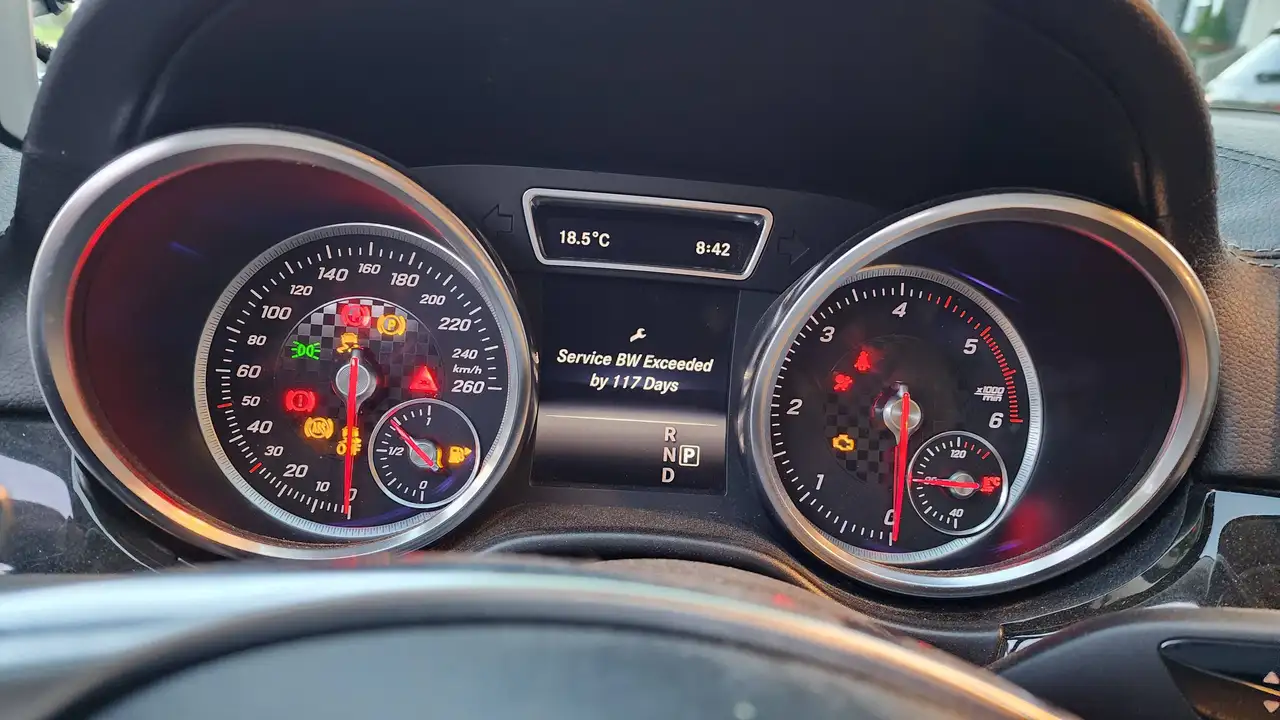 Mercedes-Benz GLE снимка Mercedes-Benz GLE