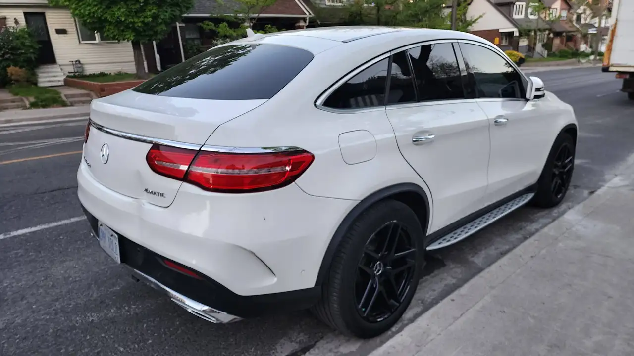Mercedes-Benz GLE снимка Mercedes-Benz GLE