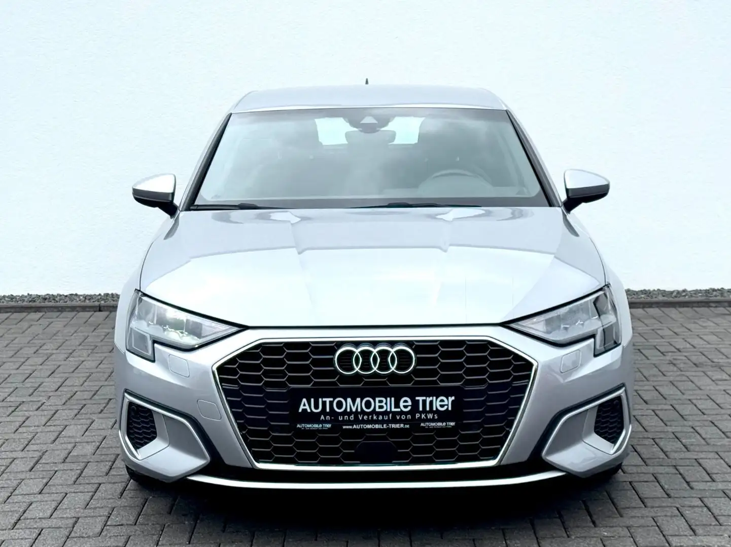 Audi A3 Sportback 35 TFSI  /1.HAND/GARANTIE/ Silber - 2