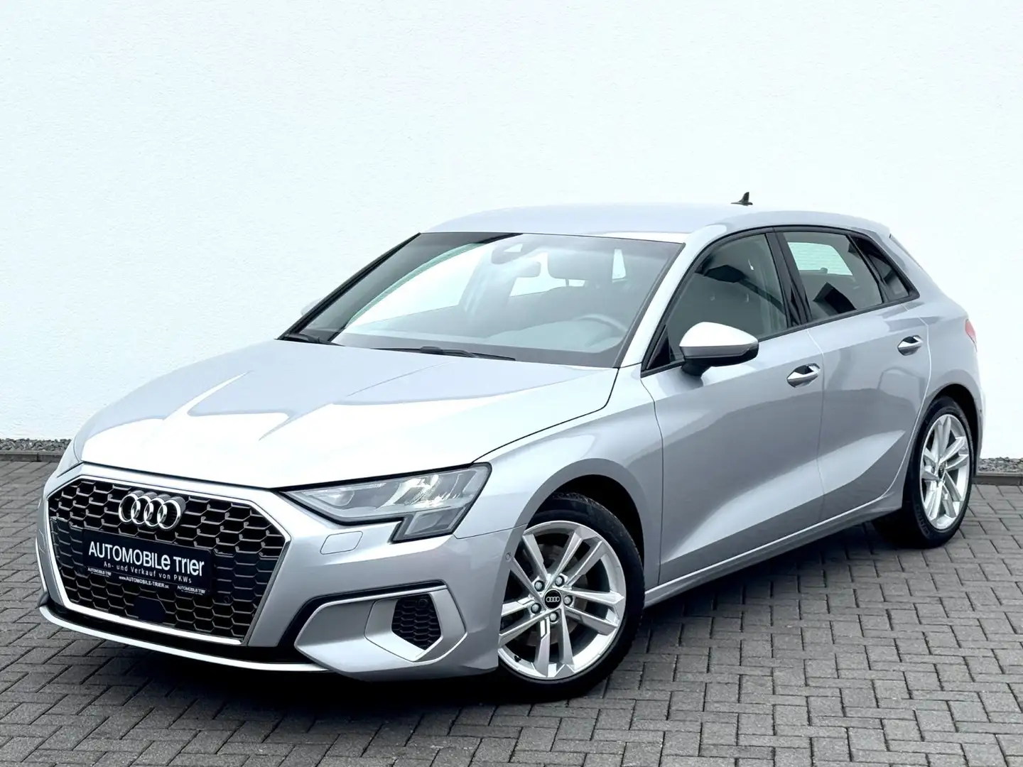 Audi A3 Sportback 35 TFSI  /1.HAND/GARANTIE/ Silber - 1