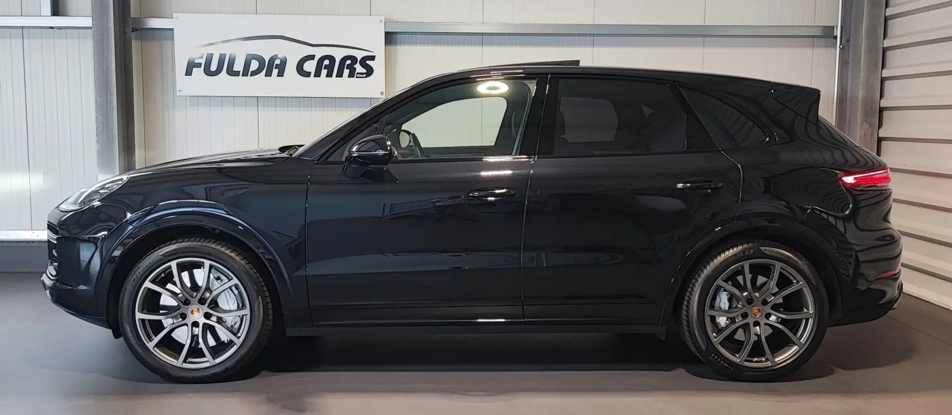 Porsche Cayenne TURBO 4.0 V8 SPORT-DESIGN 21 EXCLUSIV Schwarz - 2