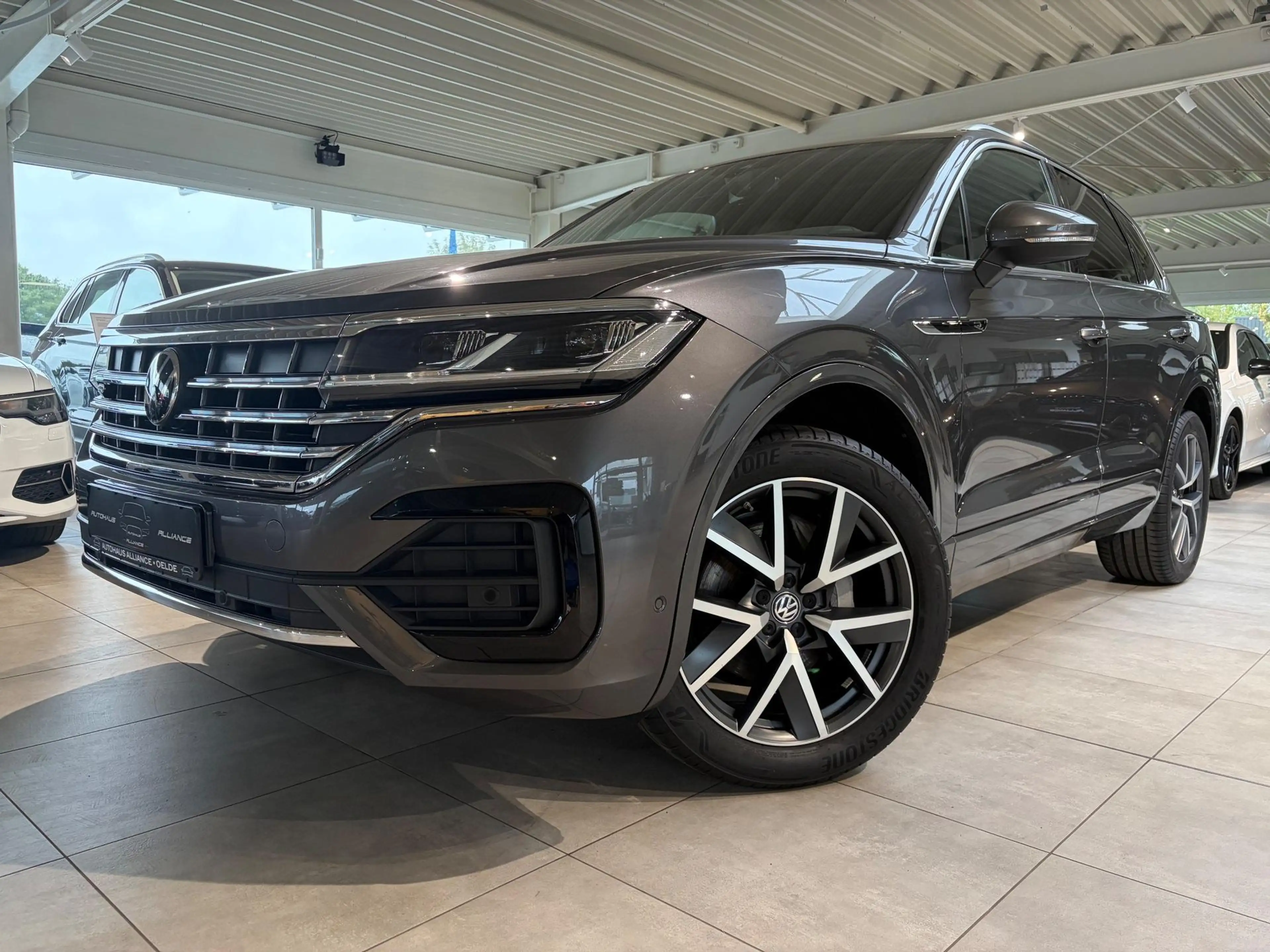 Volkswagen Touareg 3.0 V6 TDI Atmosphere 4Motion 210 kW (286 PS), ...