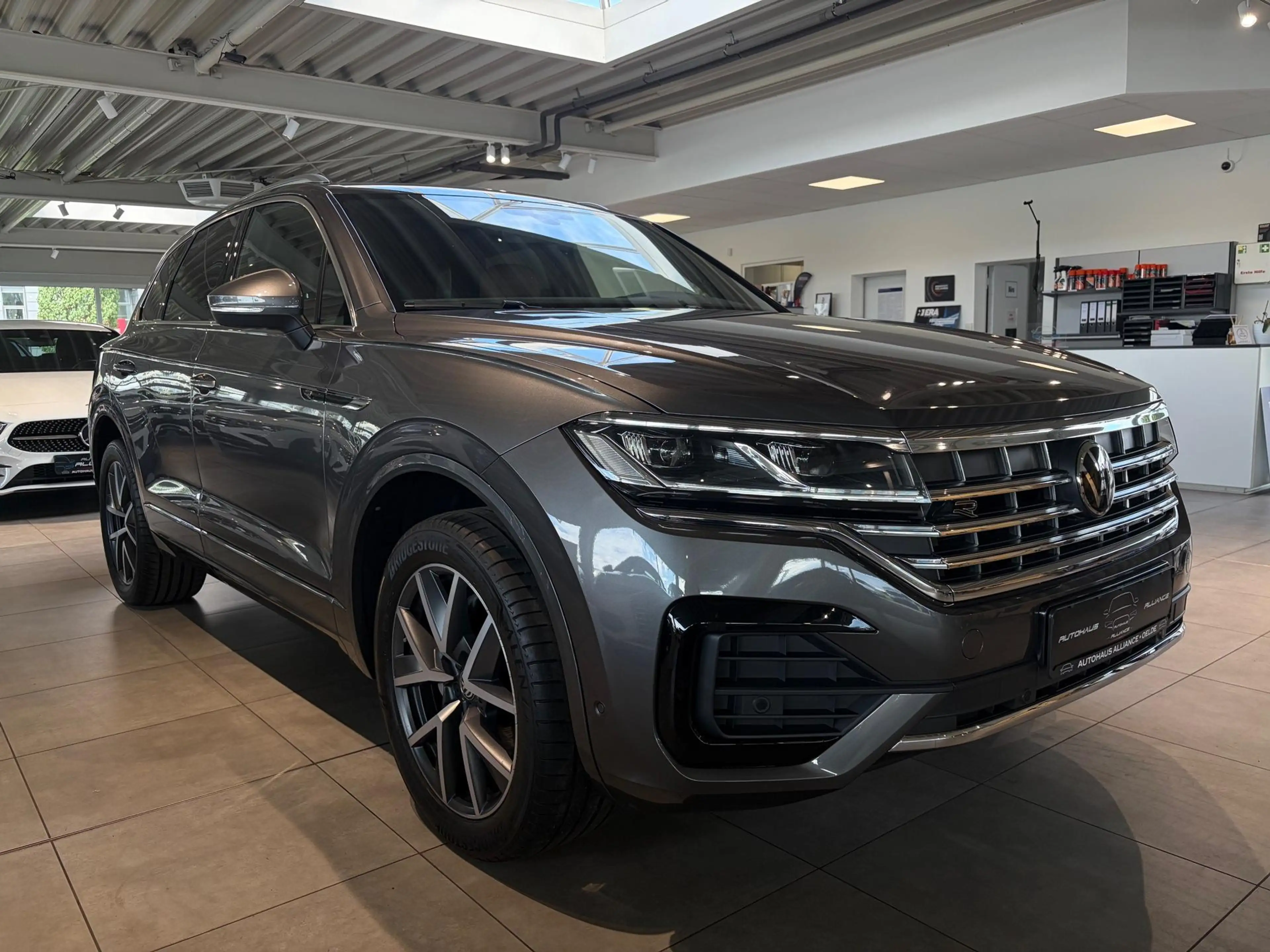 Volkswagen Touareg 3.0 V6 TDI Atmosphere 4Motion 210 kW (286 PS), ... — photo 3