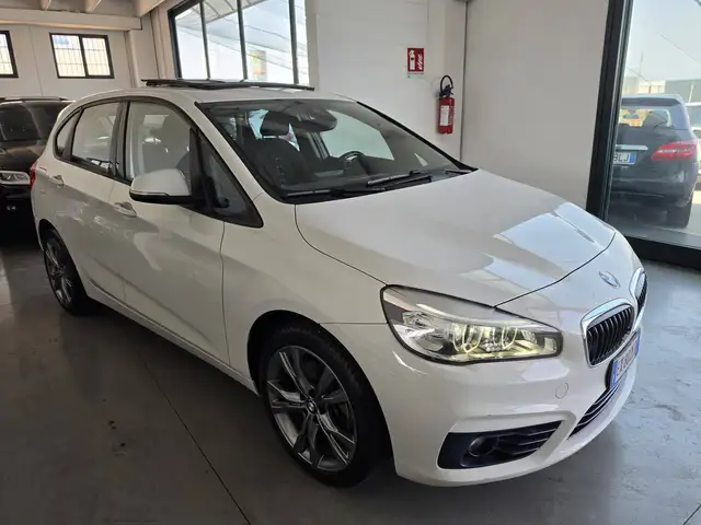 BMW 218