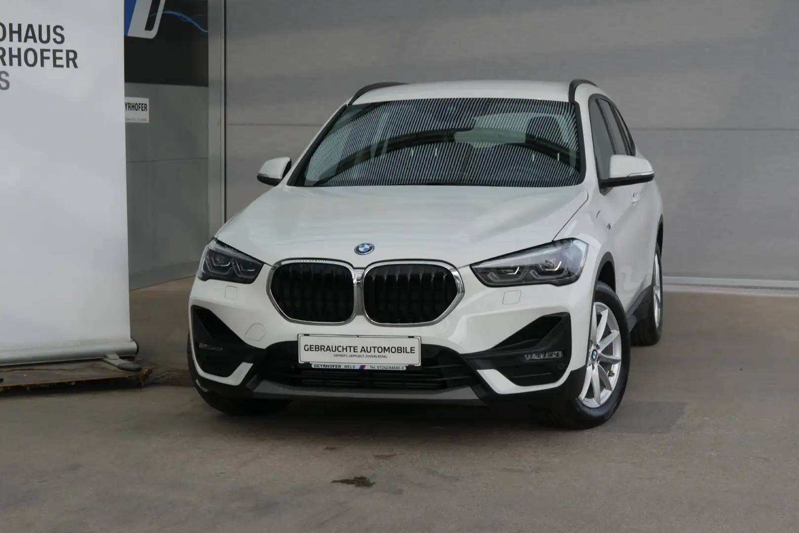BMW X1 xDrive25e *Head-Up/Navi/Business Paket Plus/Rückfahrkamera/LED/Parkassisten* Weiß - 2