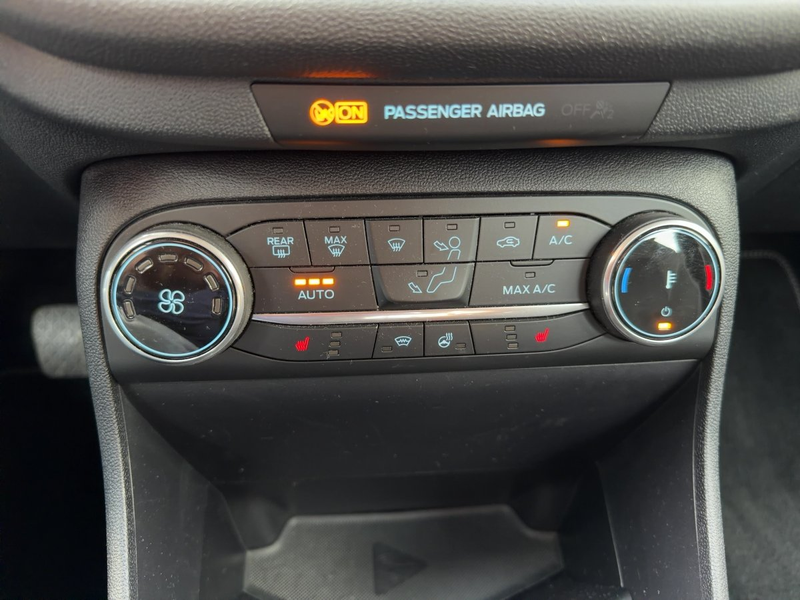 Ford Fiesta Titanium 5tg NaviApp Voll-LED PDC SHZ LHZ — photo 20