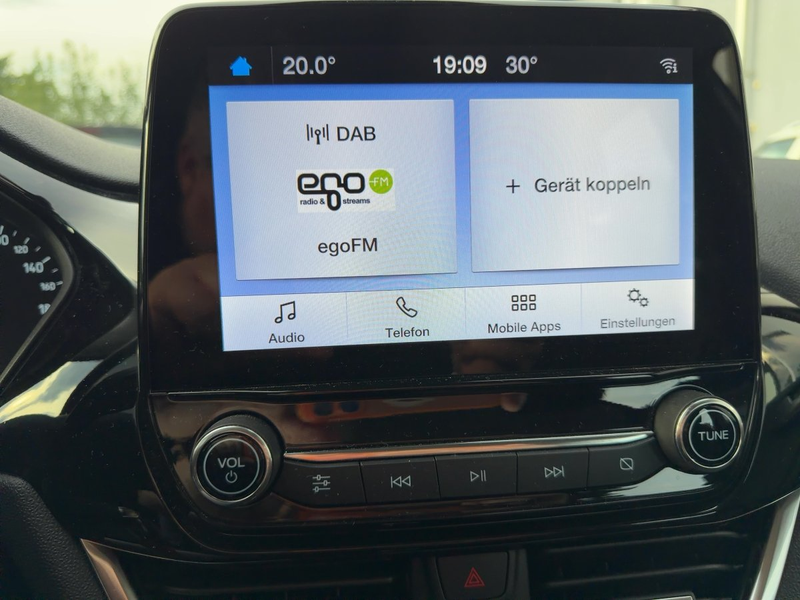 Ford Fiesta Titanium 5tg NaviApp Voll-LED PDC SHZ LHZ — photo 21