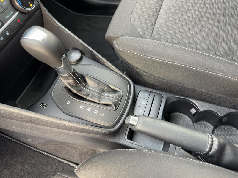 Ford Fiesta Titanium 5tg NaviApp Voll-LED PDC SHZ LHZ — photo 18