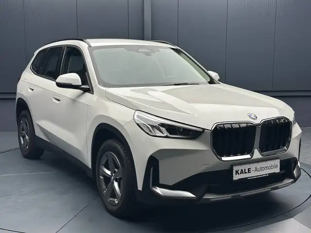 BMW X1 view 7