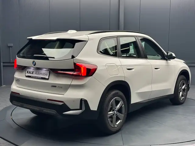 BMW X1 view 5