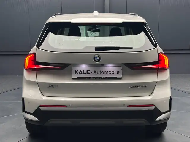 BMW X1 view 4