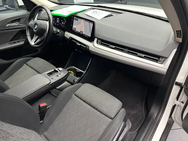BMW X1 view 11