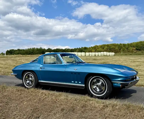 Corvette C2 STING RAY 350HP Version - Black Plate California -