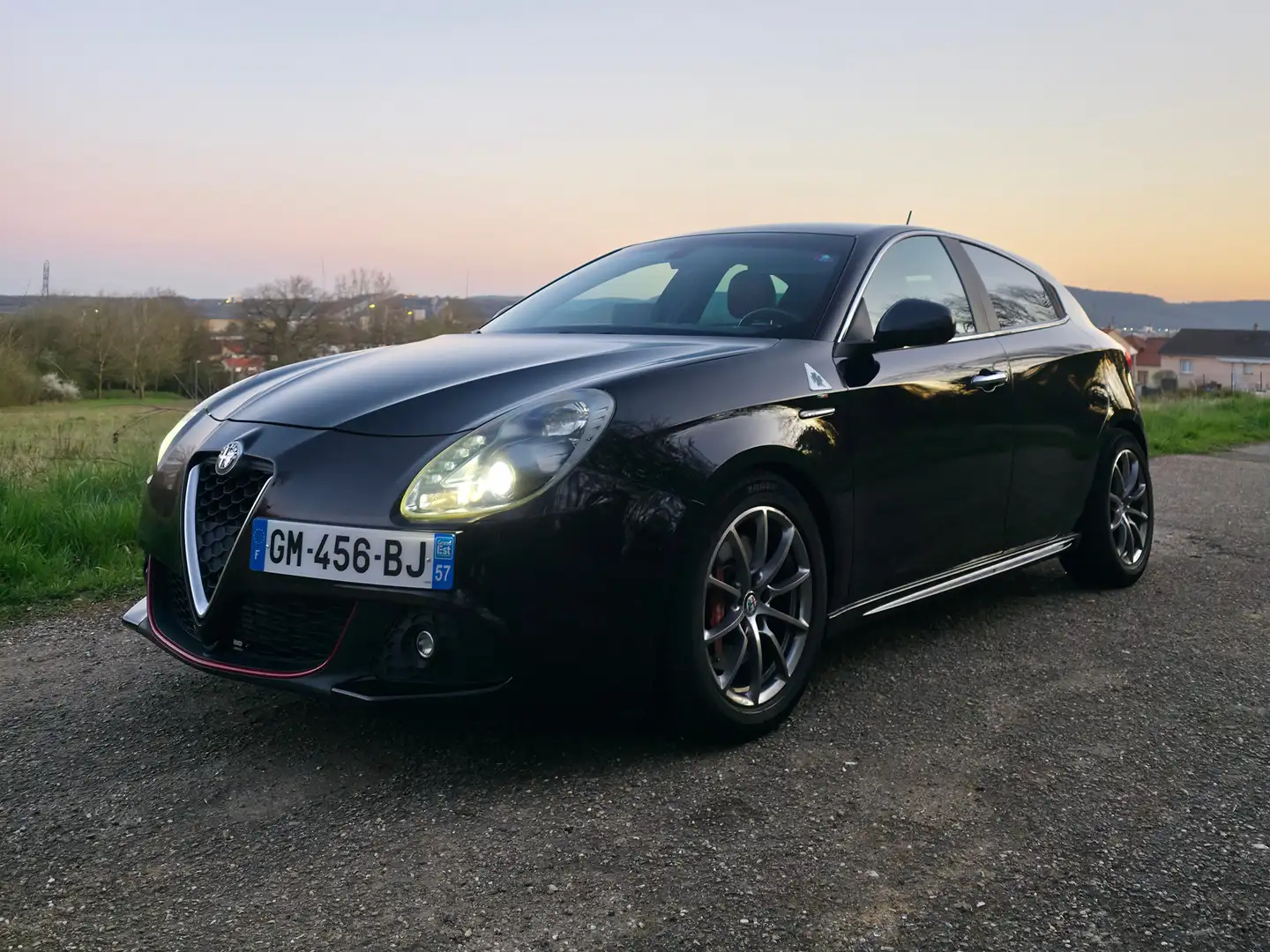 Alfa Romeo Giulietta Giulietta 1750 TBI 235 ch Quadrifoglio Verde Noir - 1