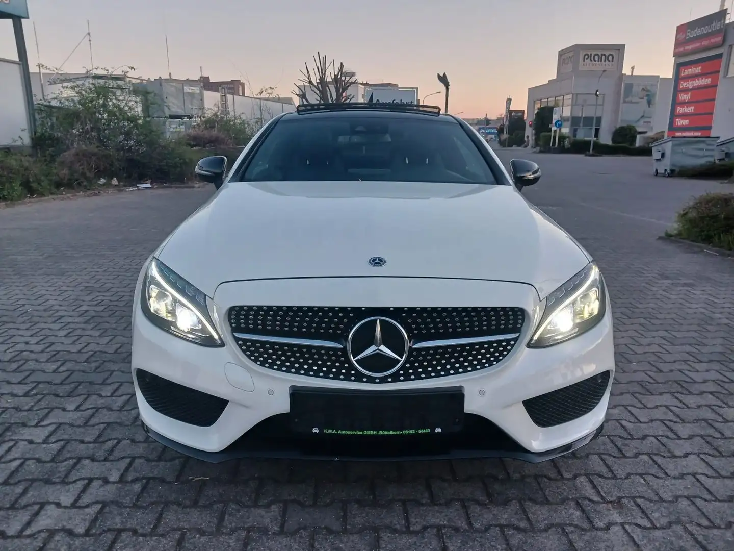 Mercedes-Benz C 400 C -Klasse Coupe C 400 4Matic Blanc - 1