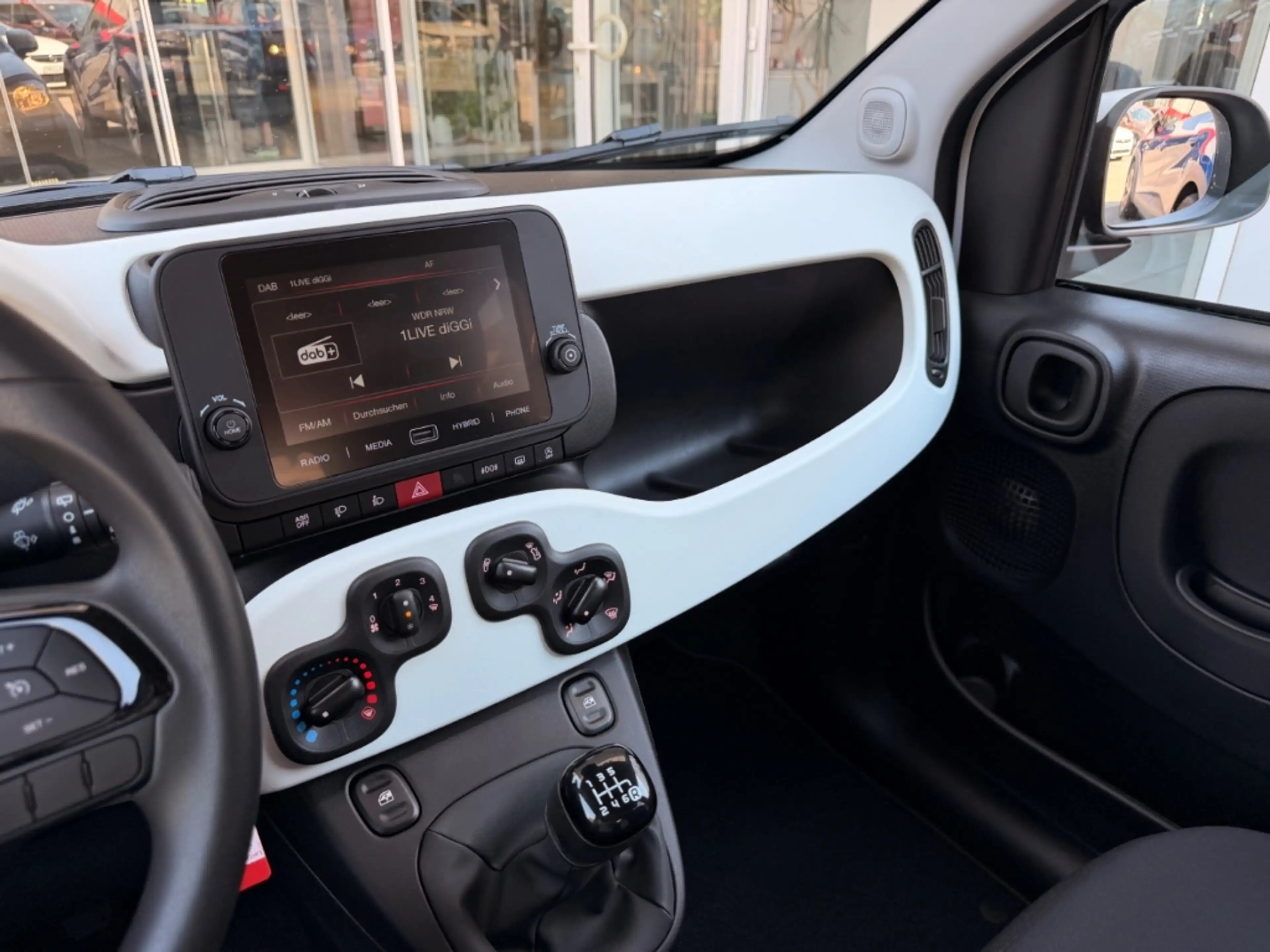 Fiat New Panda 1.0 GSE Hybrid Klima Touch. CarPlay — photo 12