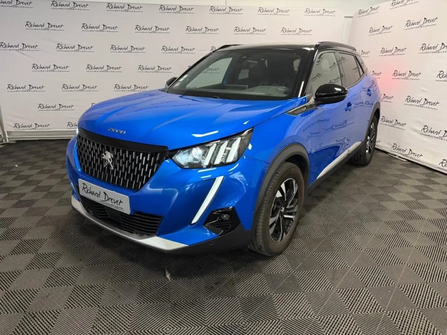 Peugeot 2008 1.2 PureTech 130ch S\u0026S GT Line EAT8 7cv Bleu - 1