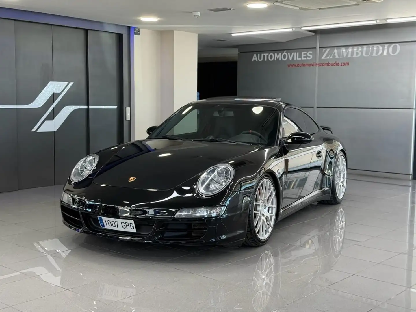 Porsche 997 Carrera 4 Coupé Negro - 2