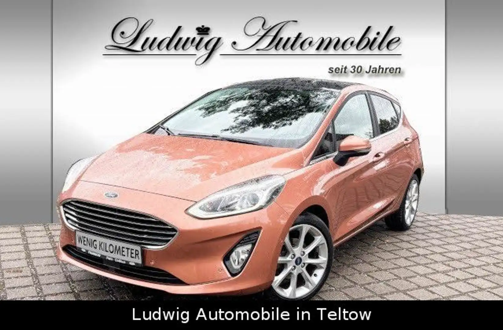 Ford Fiesta Titanium *Pano*Navi*neues Modell Braun - 1