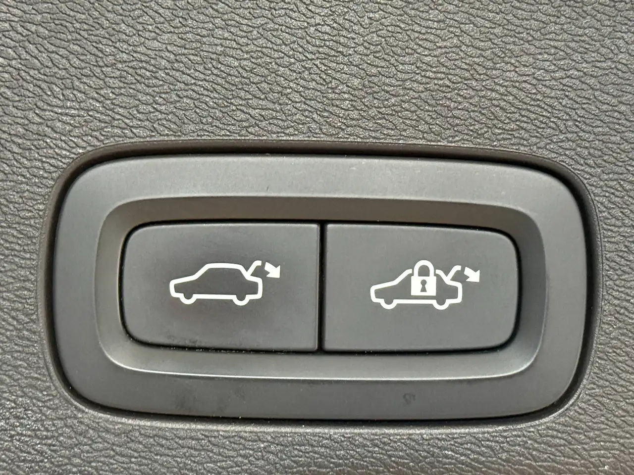 2021 Volvo XC60 R Design AWD Panorama-1.Besitz-leasingfähig, photograph 7