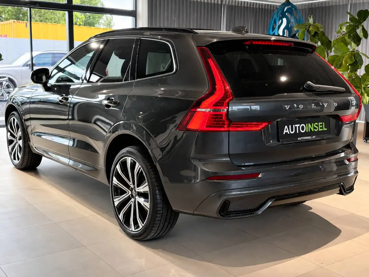 2021 Volvo XC60 R Design AWD Panorama-1.Besitz-leasingfähig, photograph 4