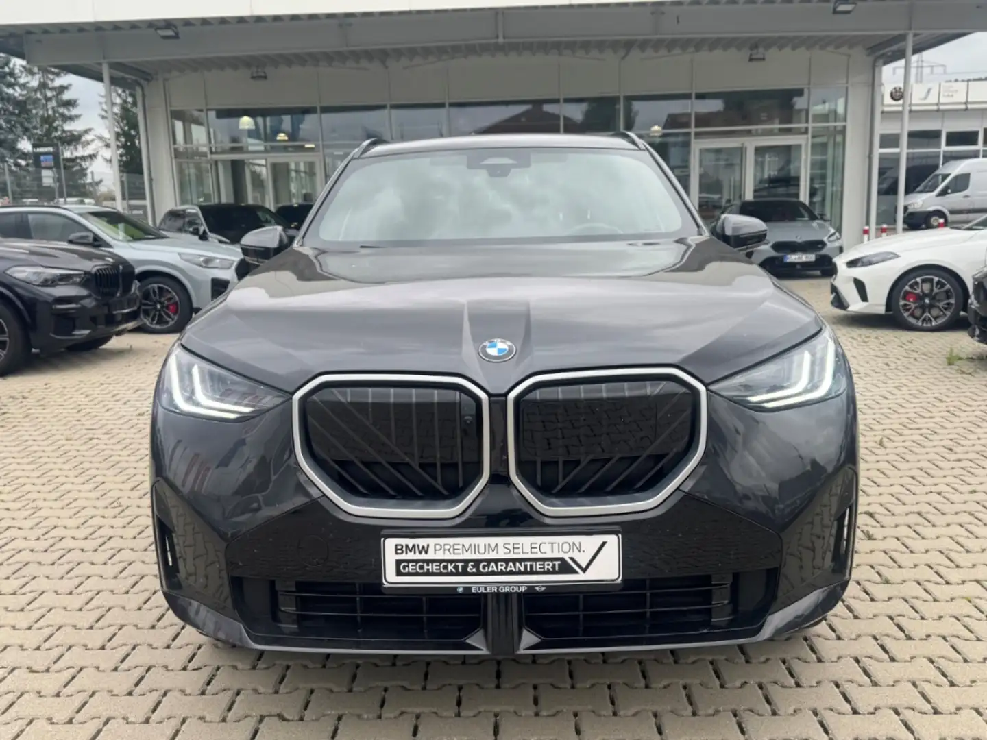 BMW X3 20 xDrive M Sport AHK Pano Premium+Prof. H/K LenkH Grau - 2