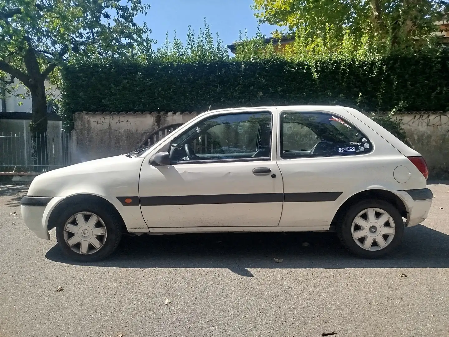 Ford Fiesta 3p 1.2 16v Zetec White - 1