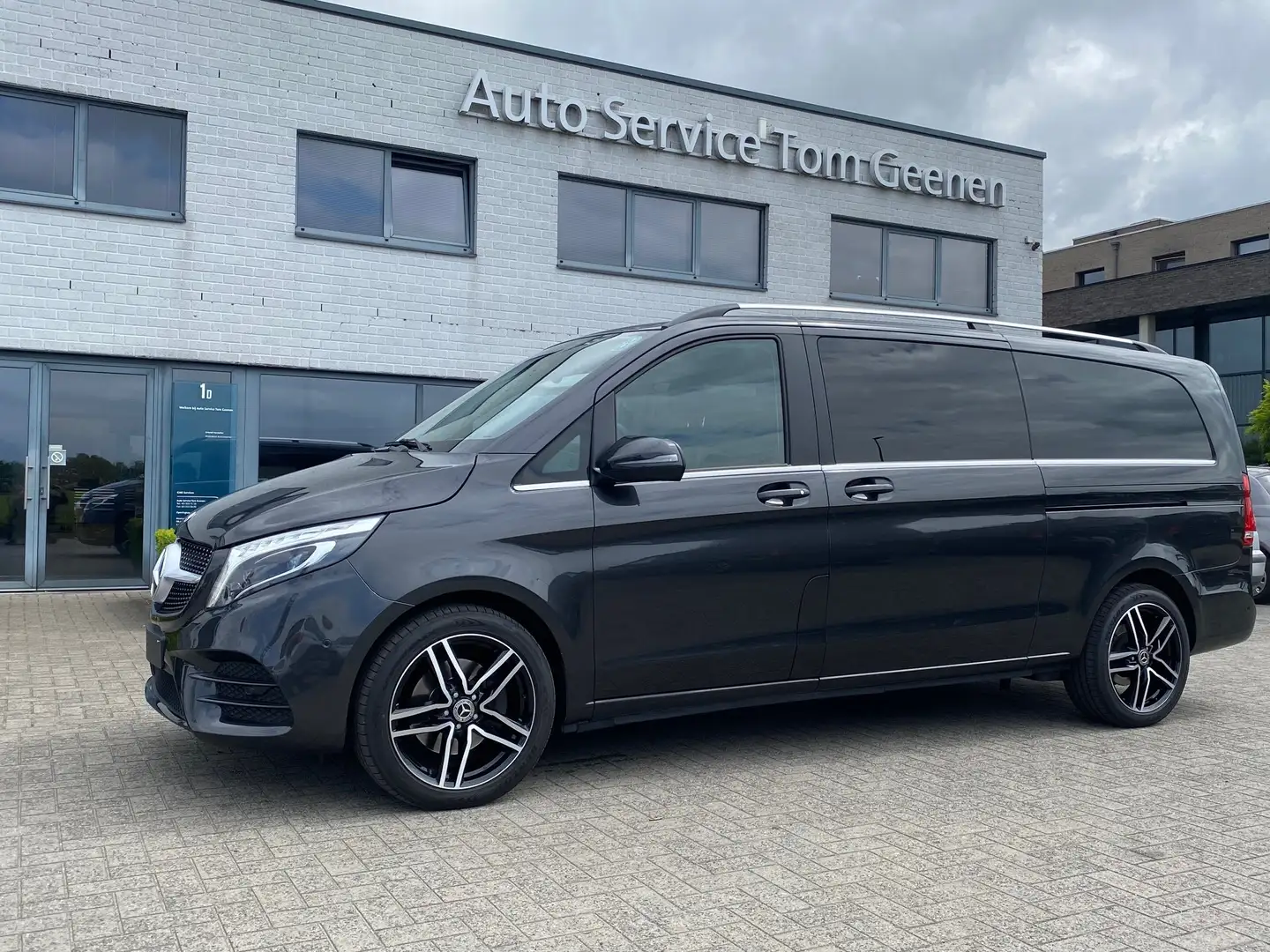 Mercedes-Benz V 300 d DUB.CAB. 9G-TRONIC LEDER LED LWB L3 52000+BTW Gris - 1