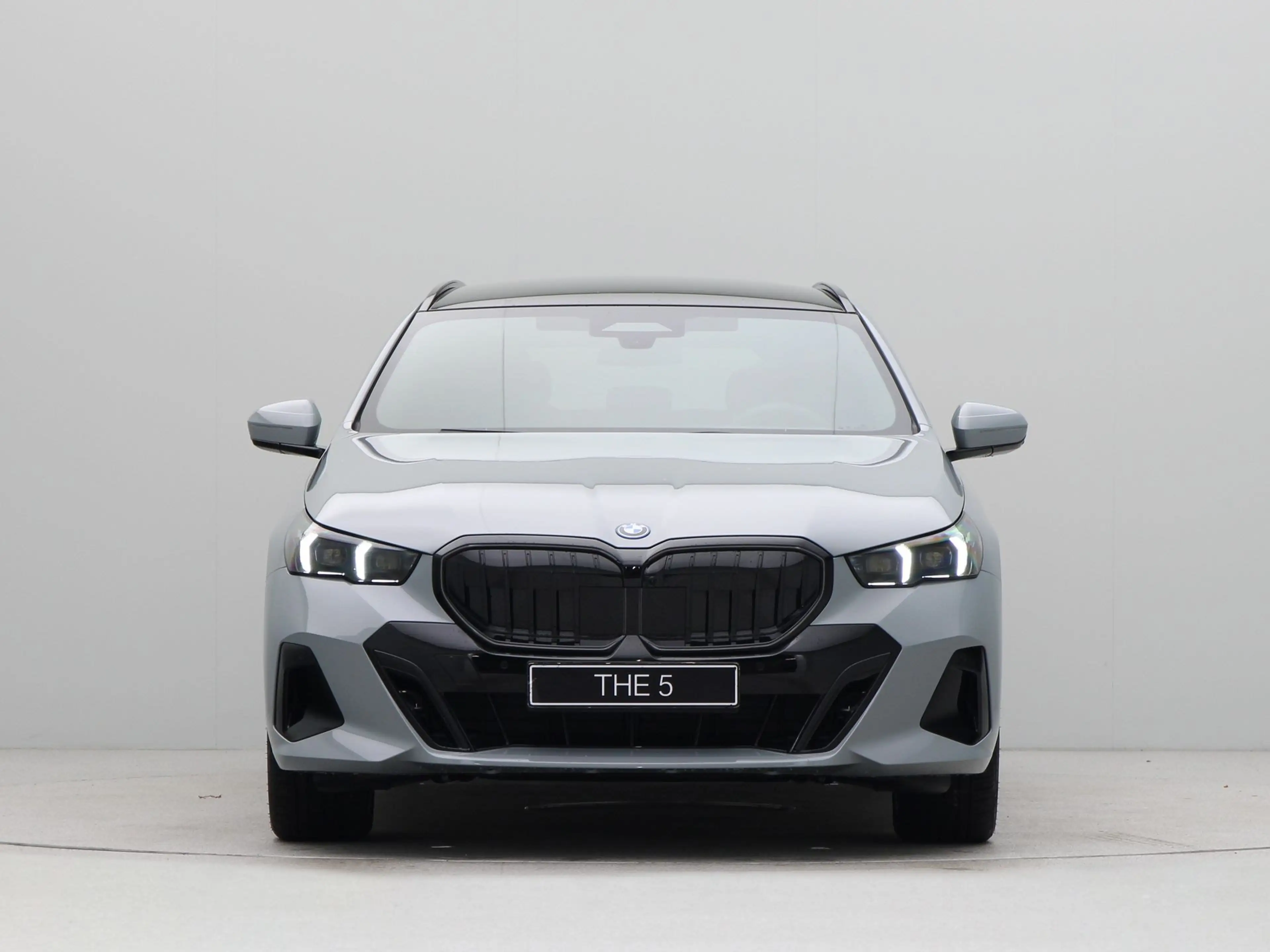 BMW 550 5 serie Touring 550e xDrive — photo 6