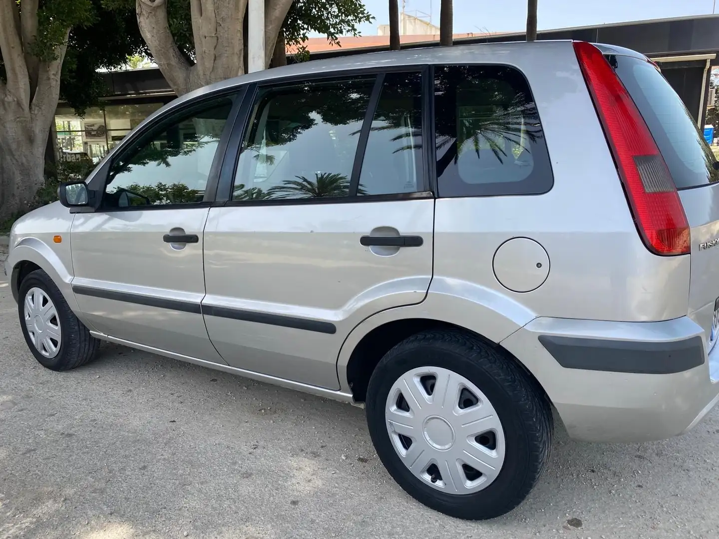 Ford Fusion 1.4 Trend - 2
