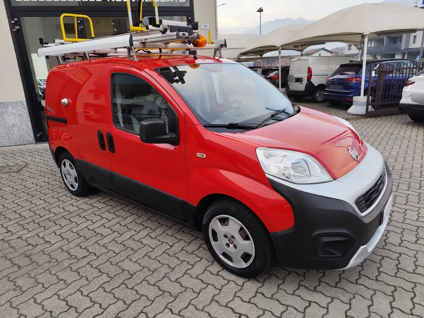 Fiat Fiorino 1.3 MJT 95 cv ADVENTURE  EX TELECOM Rojo - 2