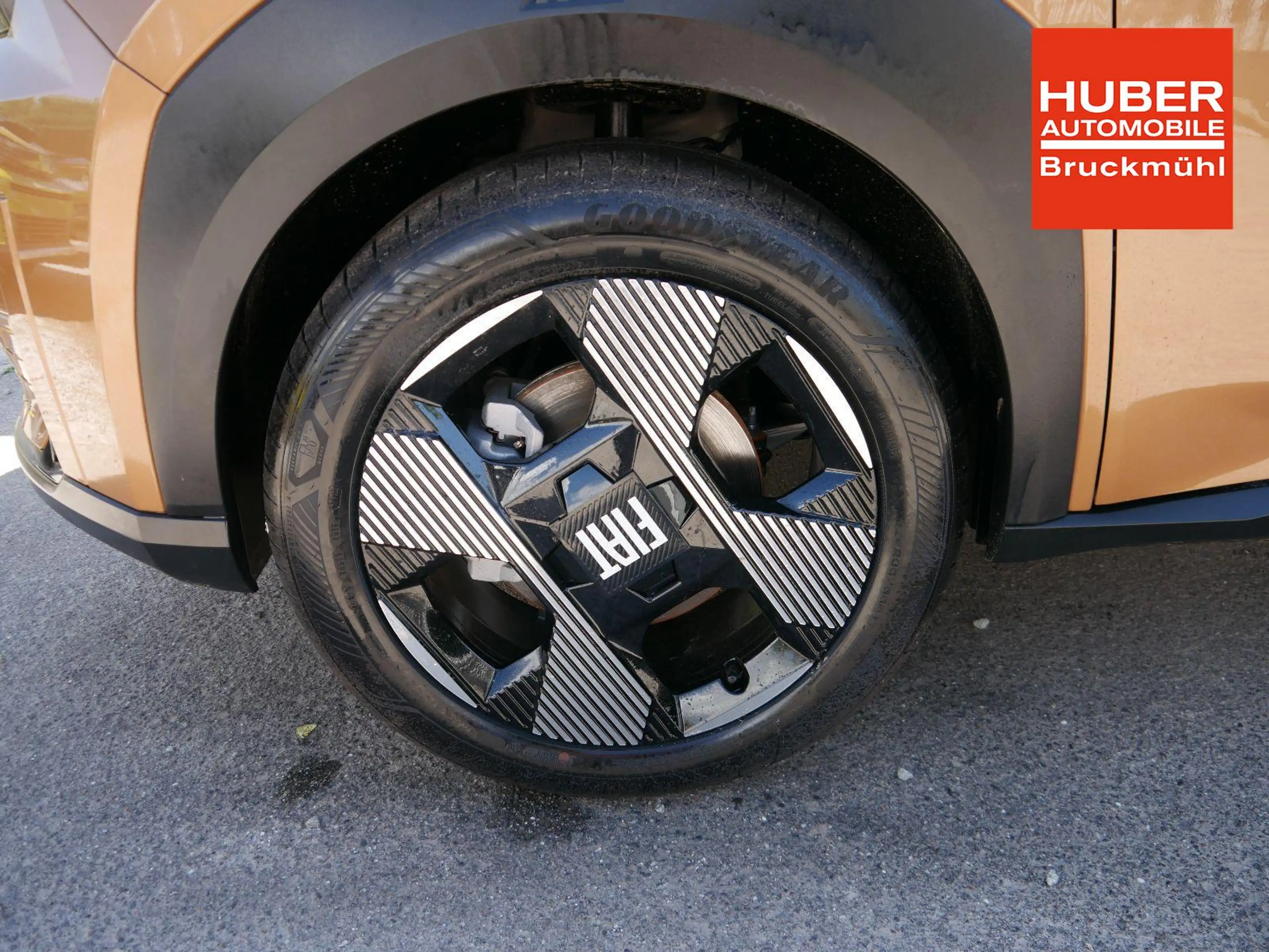 Fiat Grande Panda BUSINESS EDITION HYBRID 1.2*NAVI*PDC*KAMERA*LED... — photo 3