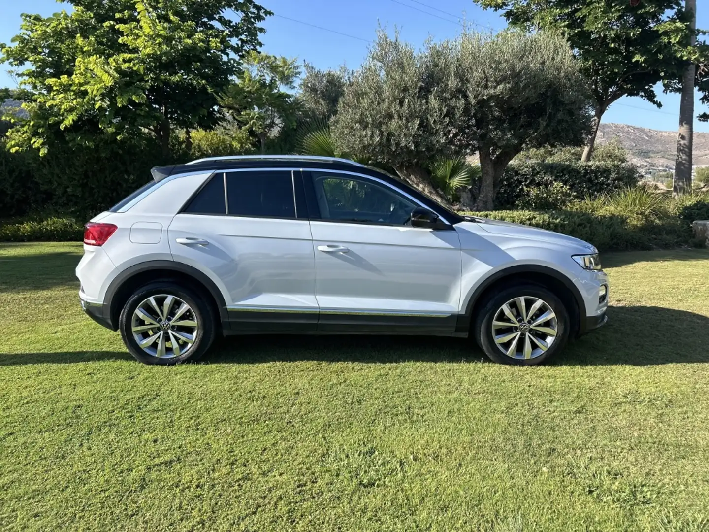 Volkswagen T-Roc 1.0 TSI Advance 81kW Blanco - 2