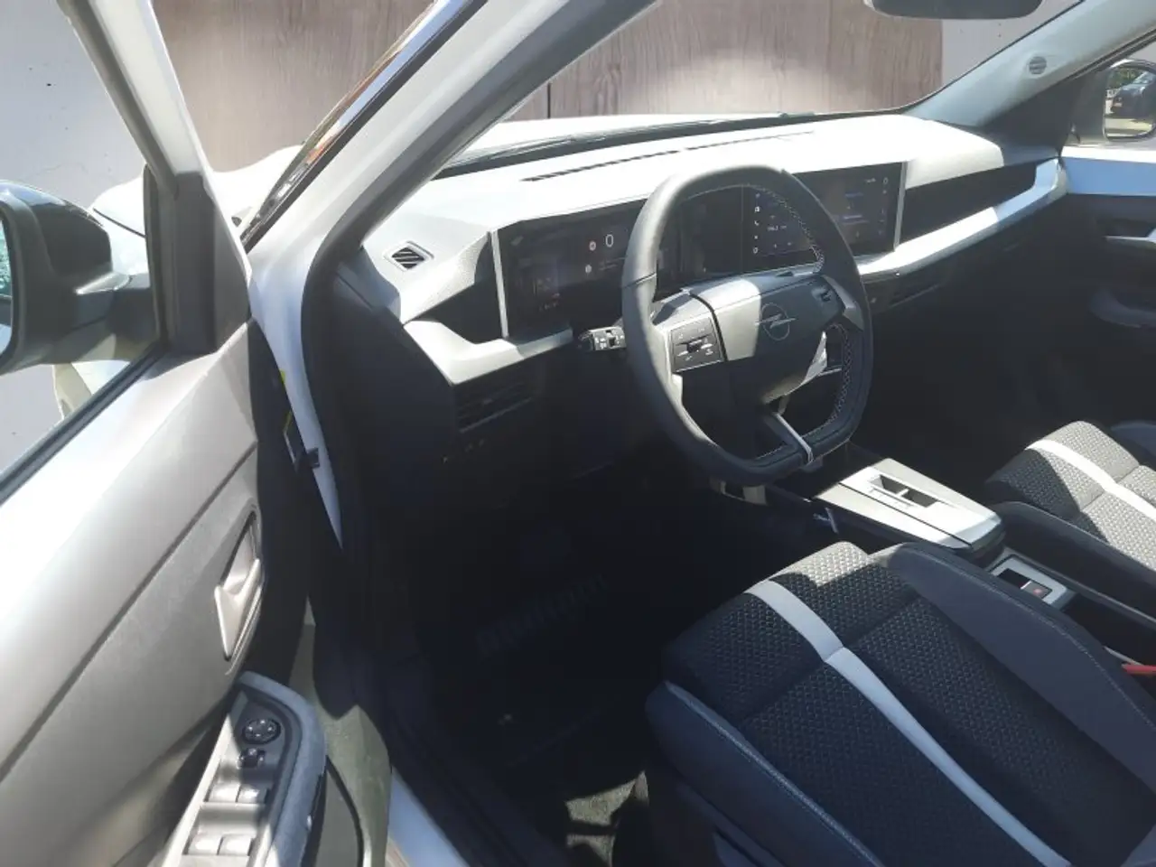 Opel Frontera GS Hybrid 145PS 7-Sitzer/LED/Navi/Kamera/Winterp., миниатюра 17