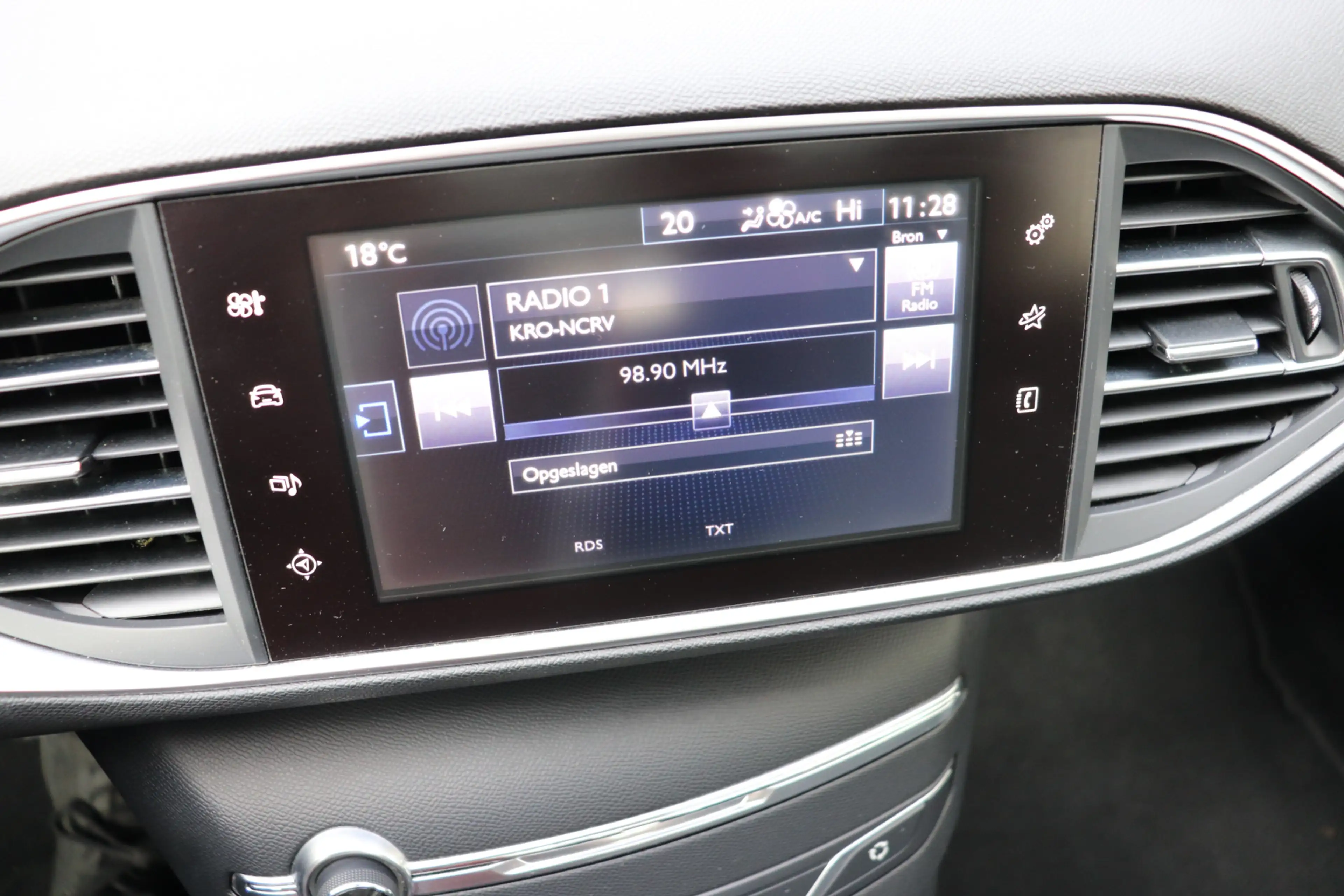 Peugeot 308 1.2 PureTech Allure. Eerste eigenaar, dealeronderh — photo 18