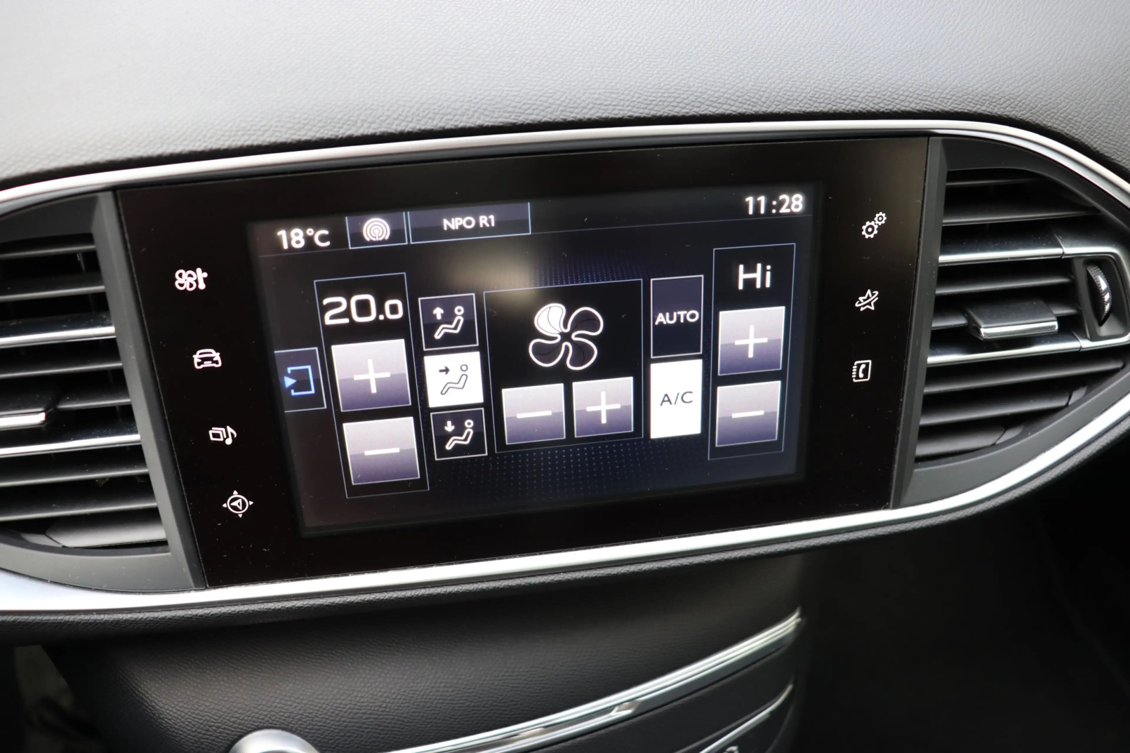 Peugeot 308 1.2 PureTech Allure. Eerste eigenaar, dealeronderh — photo 19