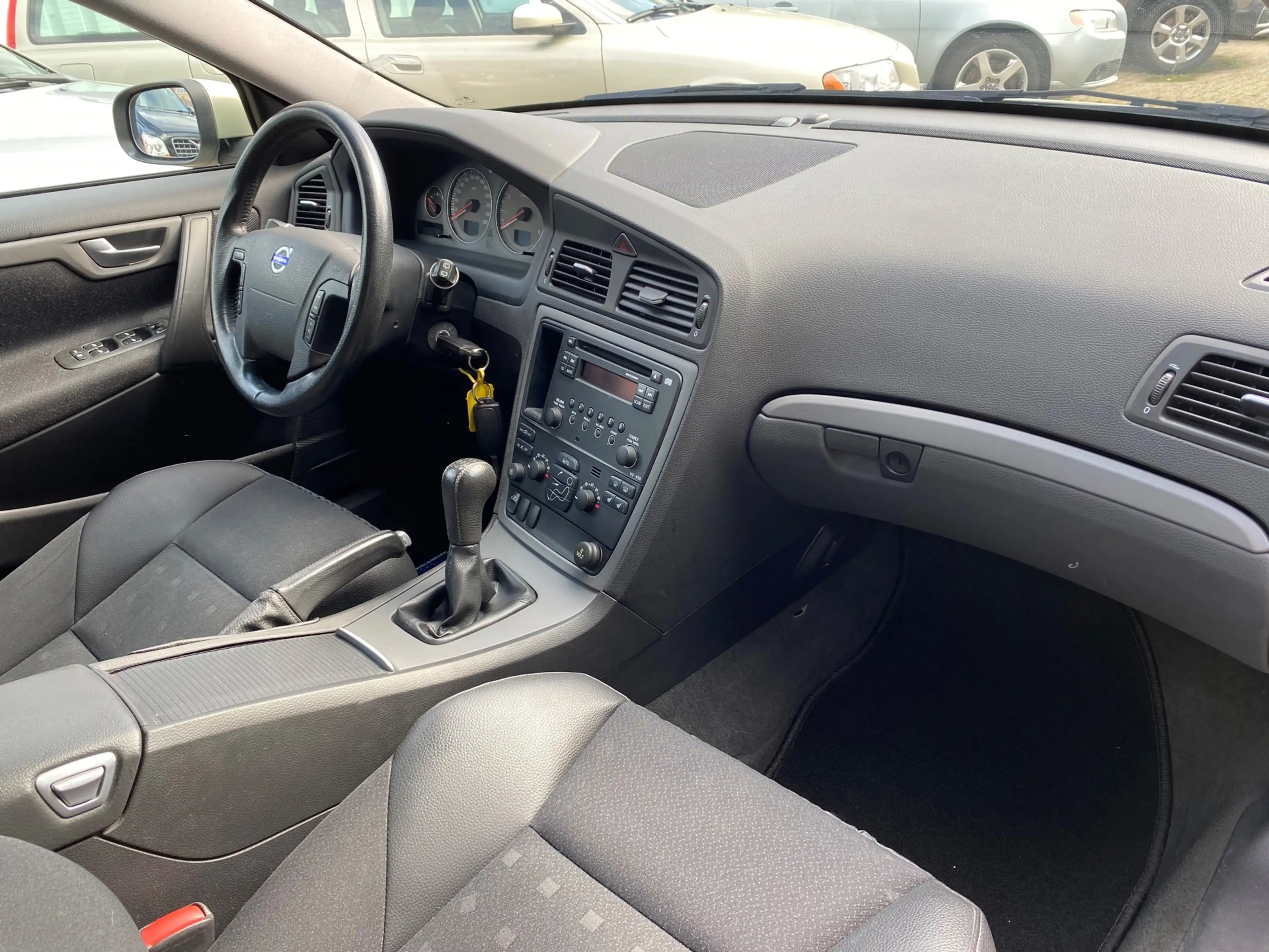 Volvo V70 2.4 Edition Classic 170PK Youngtimer — photo 10
