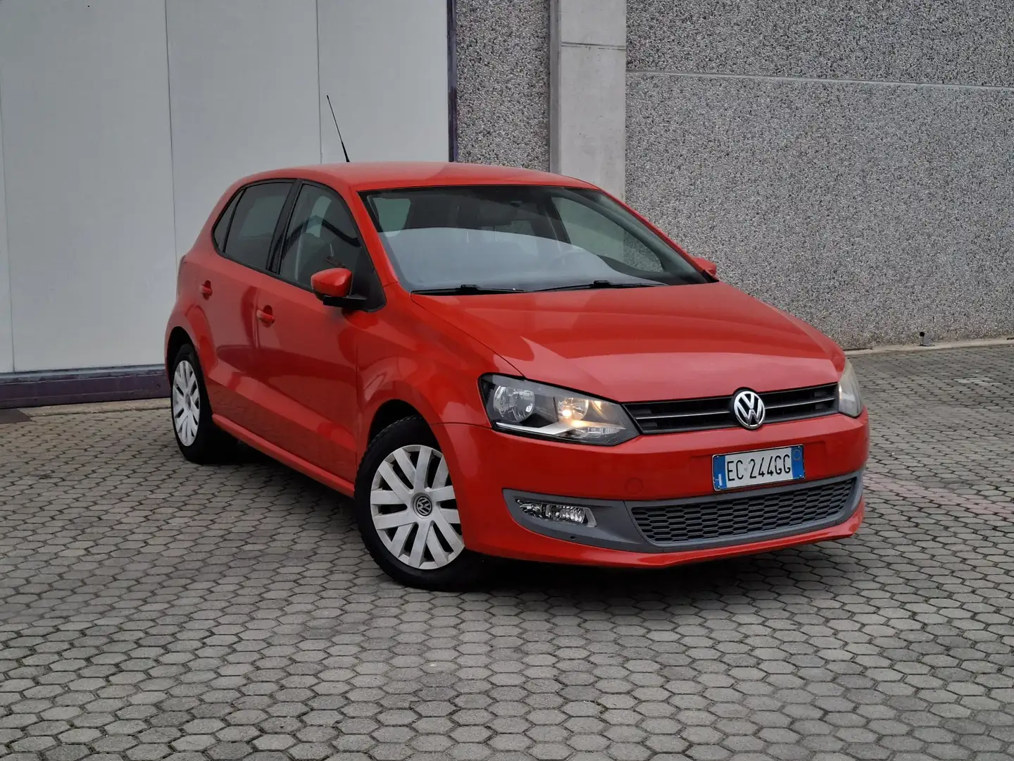 Volkswagen Polo 5p 1.4 Comfortline *EURO 5A* Rosso - 1