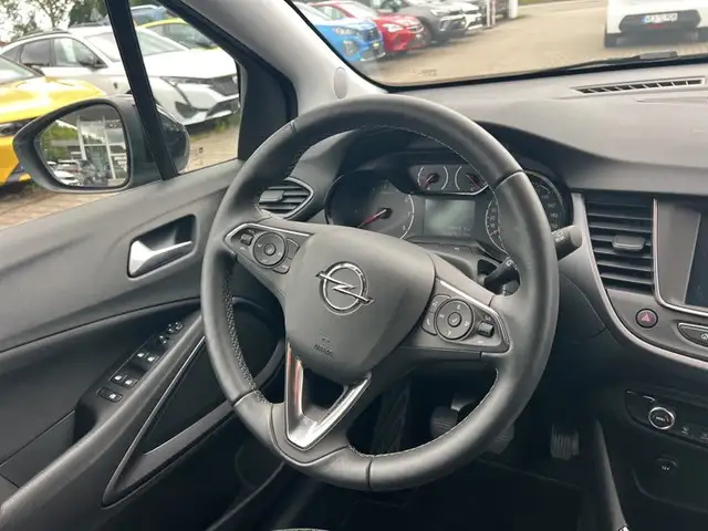 Opel Crossland X view 12